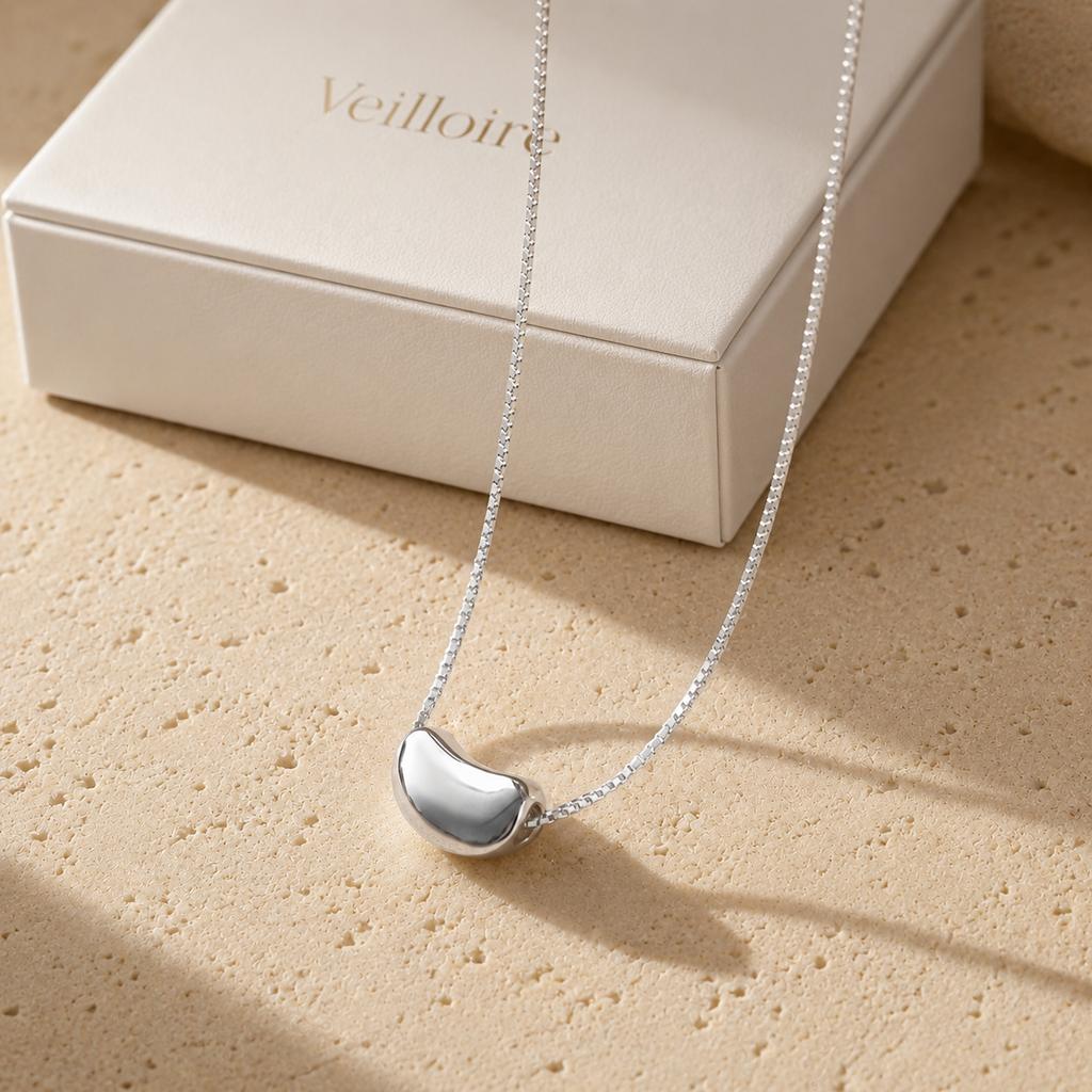 Solenne - Pendant Necklace