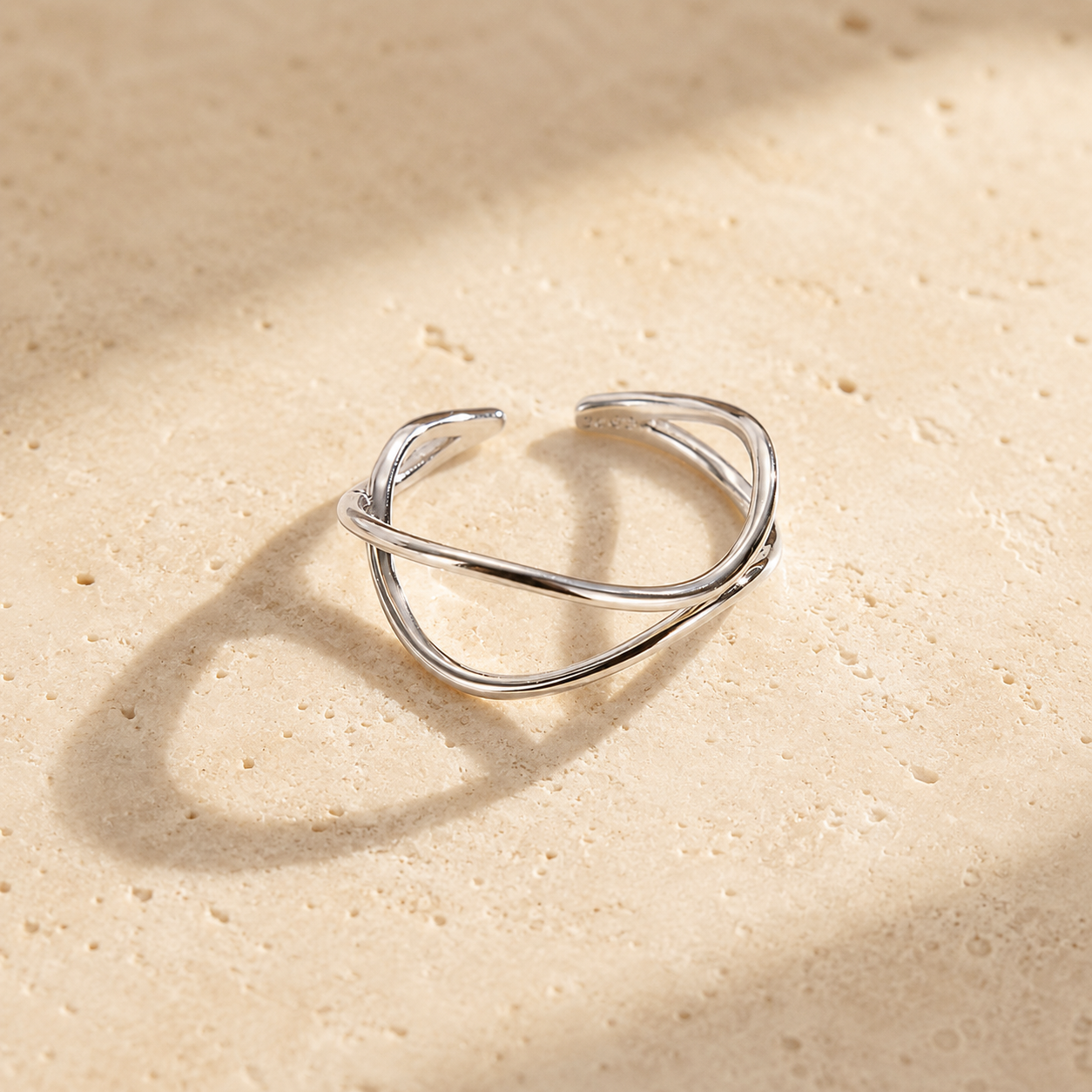 Elia - Interwoven Ring