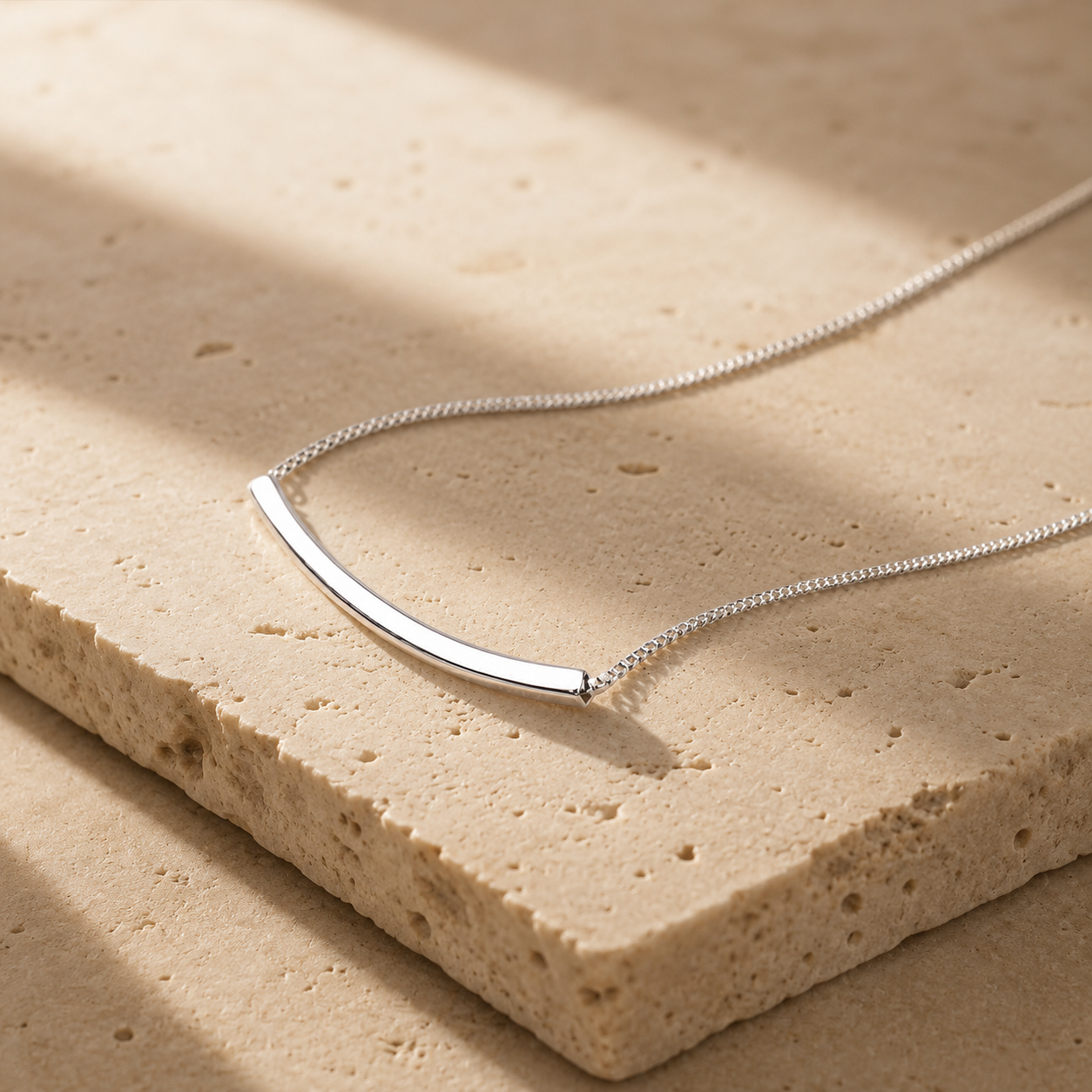 Linne - Bar Pendant Necklace